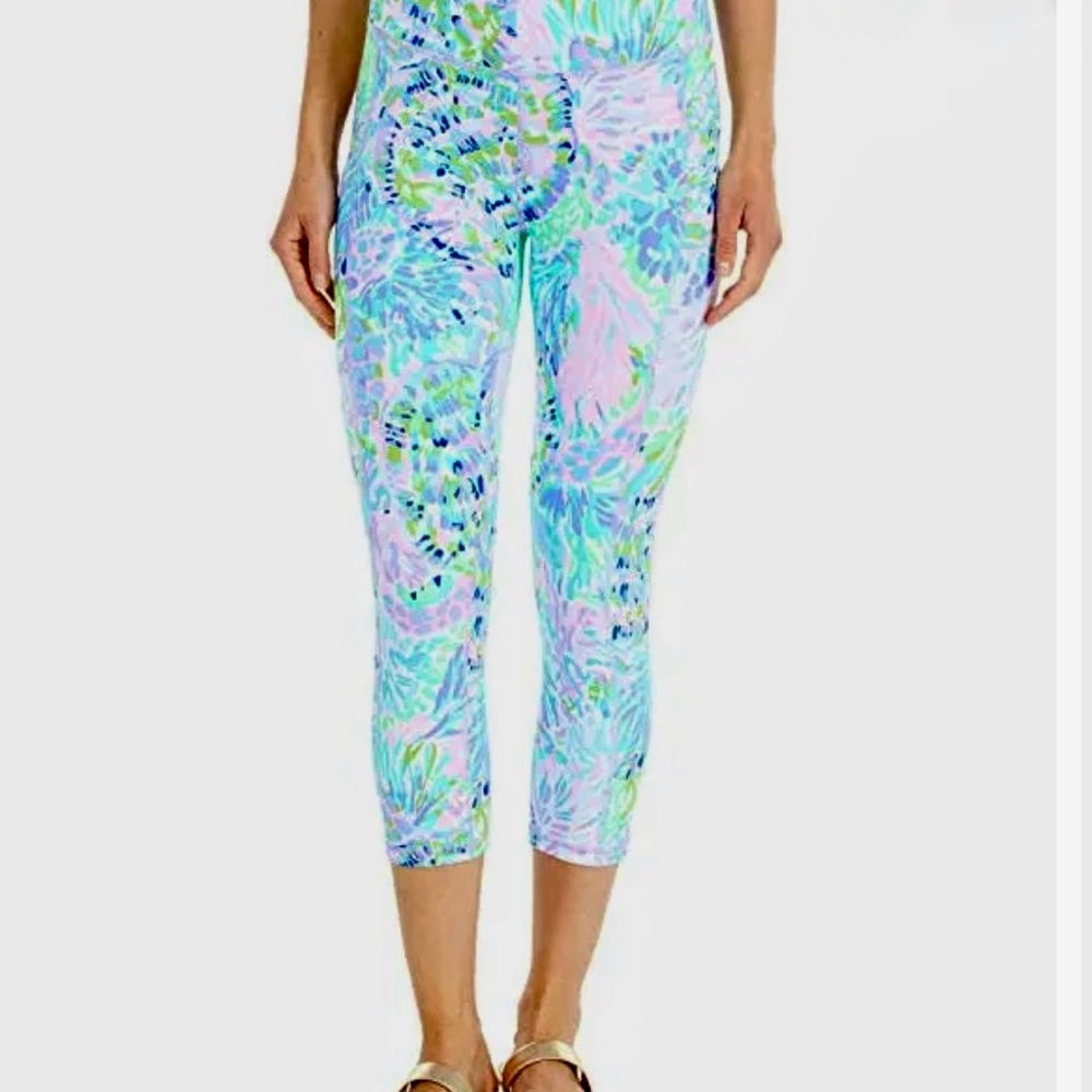 LILLY PULITZER WEEKENDER CROP LEGGINGS HIGH RISE SHELL OF A PARTY